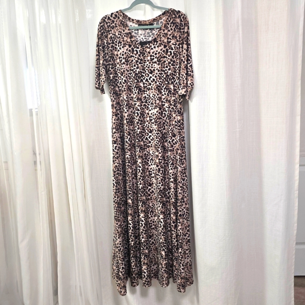 2/$30 NWT Attitudes by Renee Maxi Long Leopard Print Shift Dress Size LT